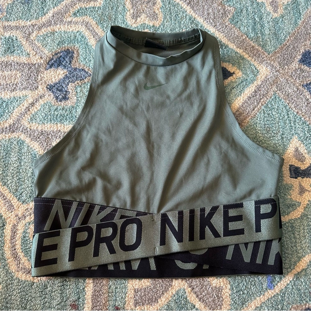 Nike pro intertwist top